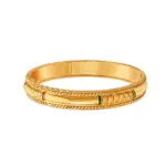 Gleaming 22 Karat Yellow Gold Bar Bangle - Image 2